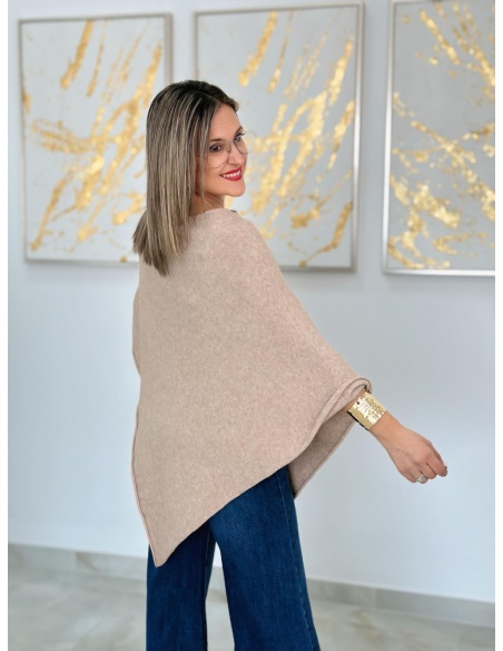 Poncho Etura