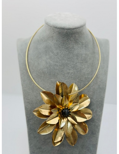 Collar Mercedes 2