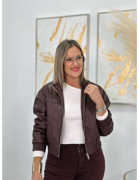 Cazadora Marcos