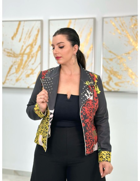 Cazadora Tachuelas