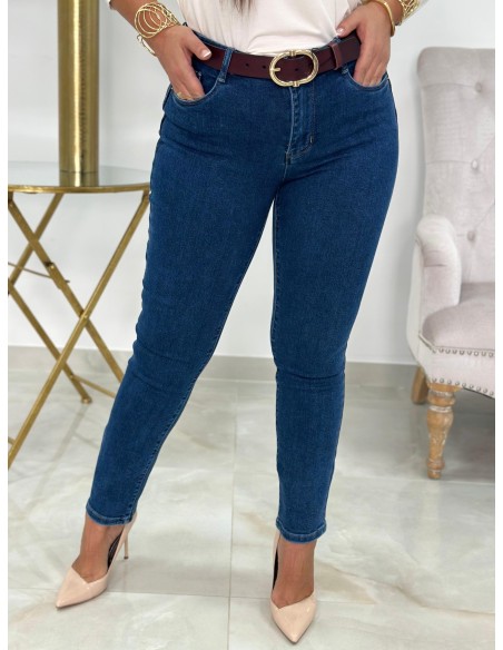 Pantalon Indonesia