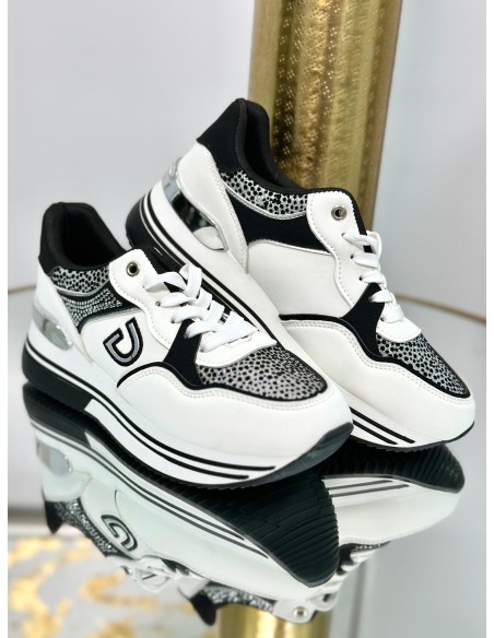 Deportiva Nuez